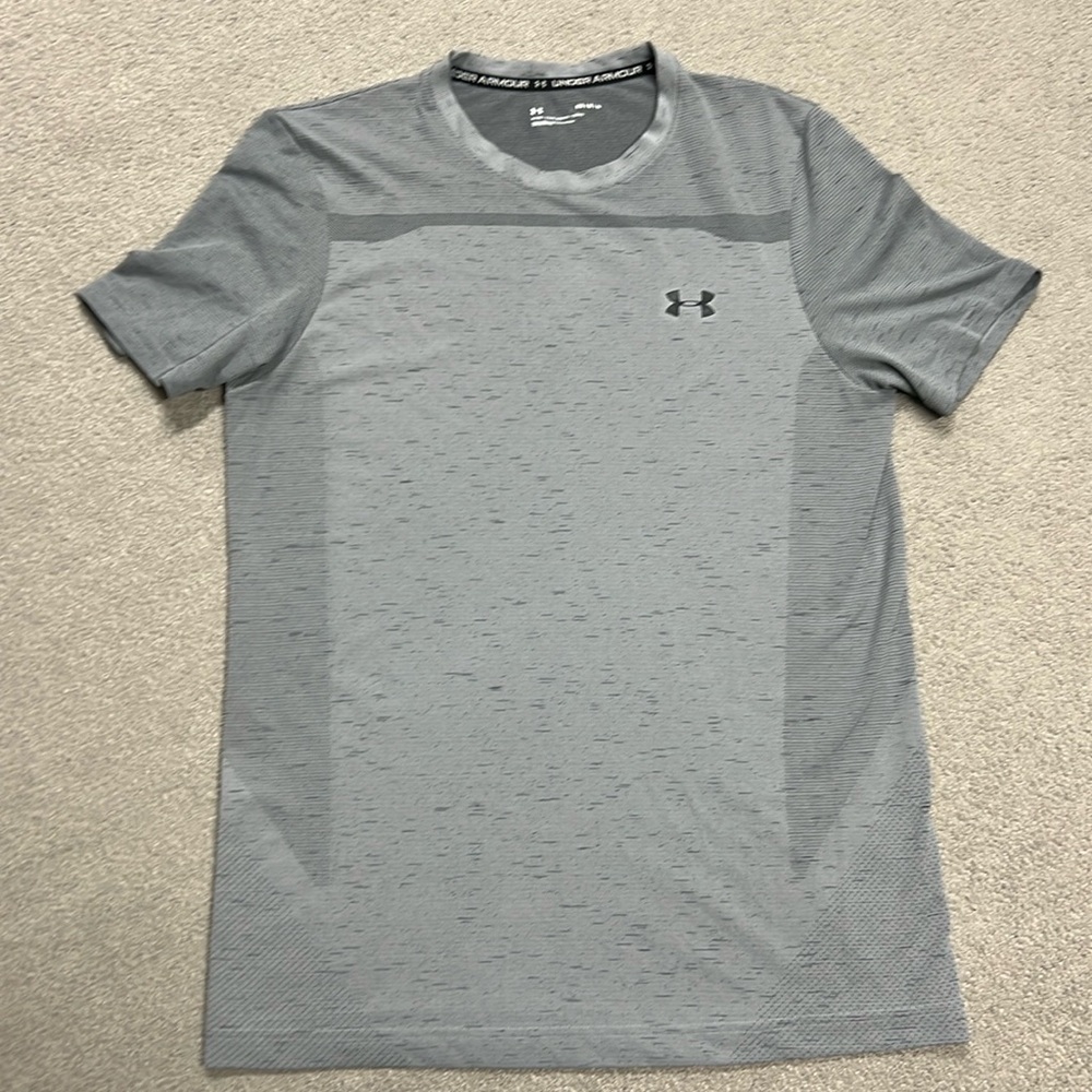 Under Armour Fitted T Shirt Gray - Medium